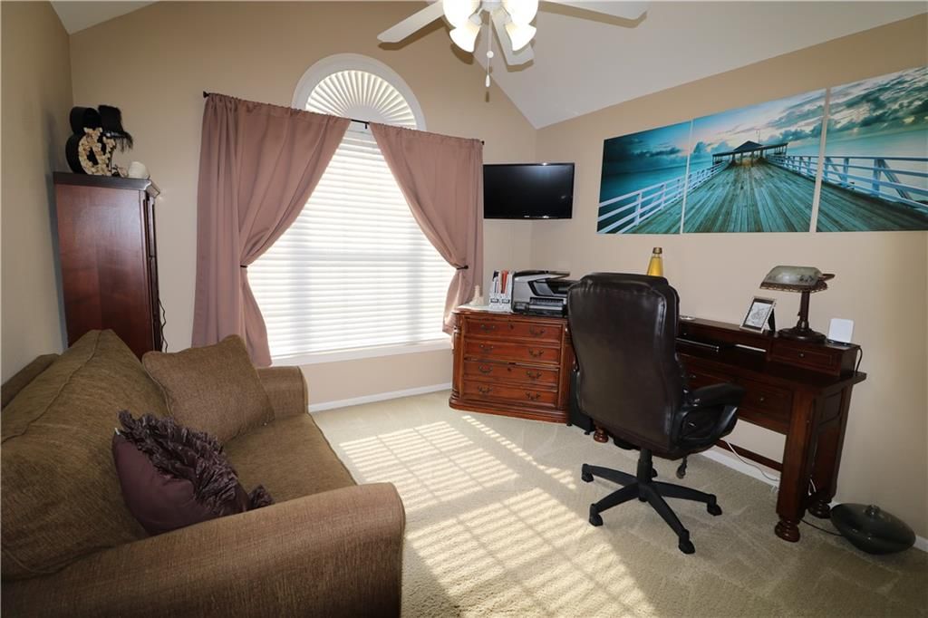 4703 Wilshire Drive N — photo 25
