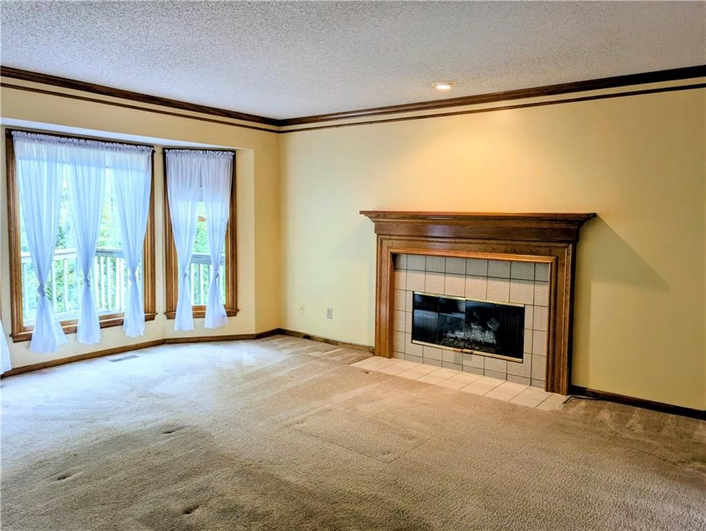 Photo 8 of 26 - 1580 Ridgeway Drive
