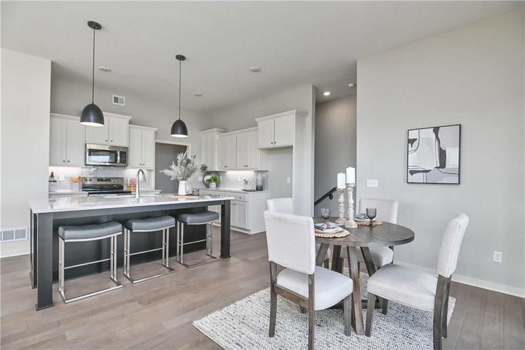 2251 W Dartmouth Street — photo 18