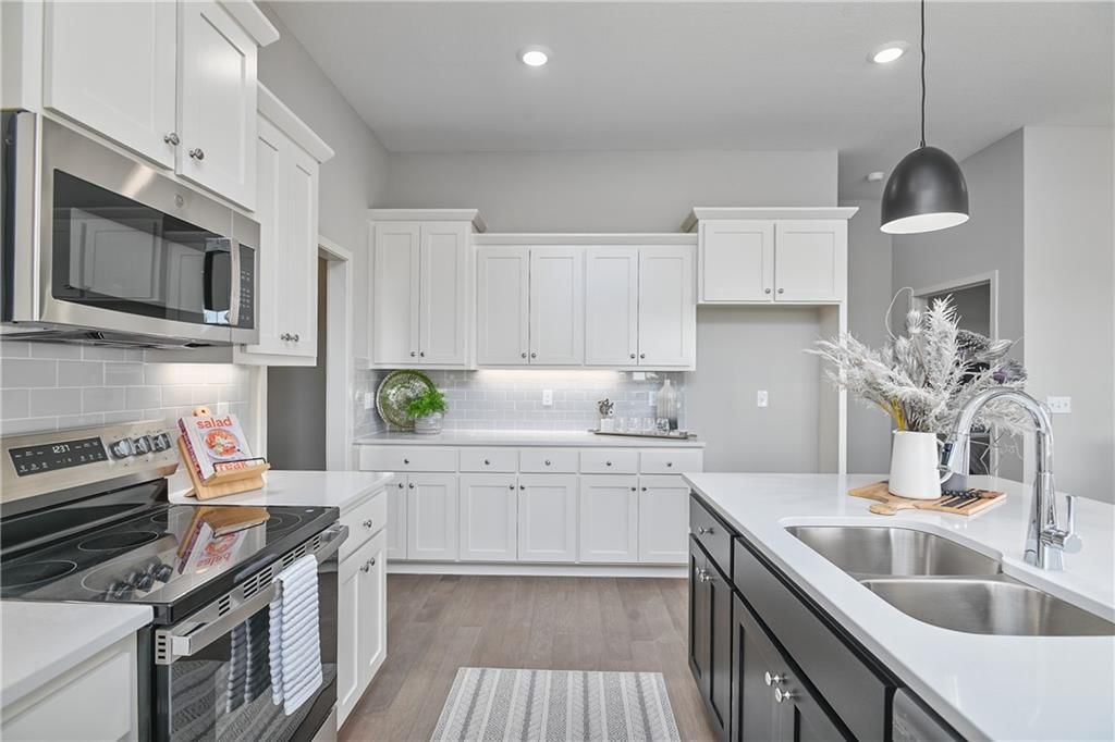2251 W Dartmouth Street — photo 23