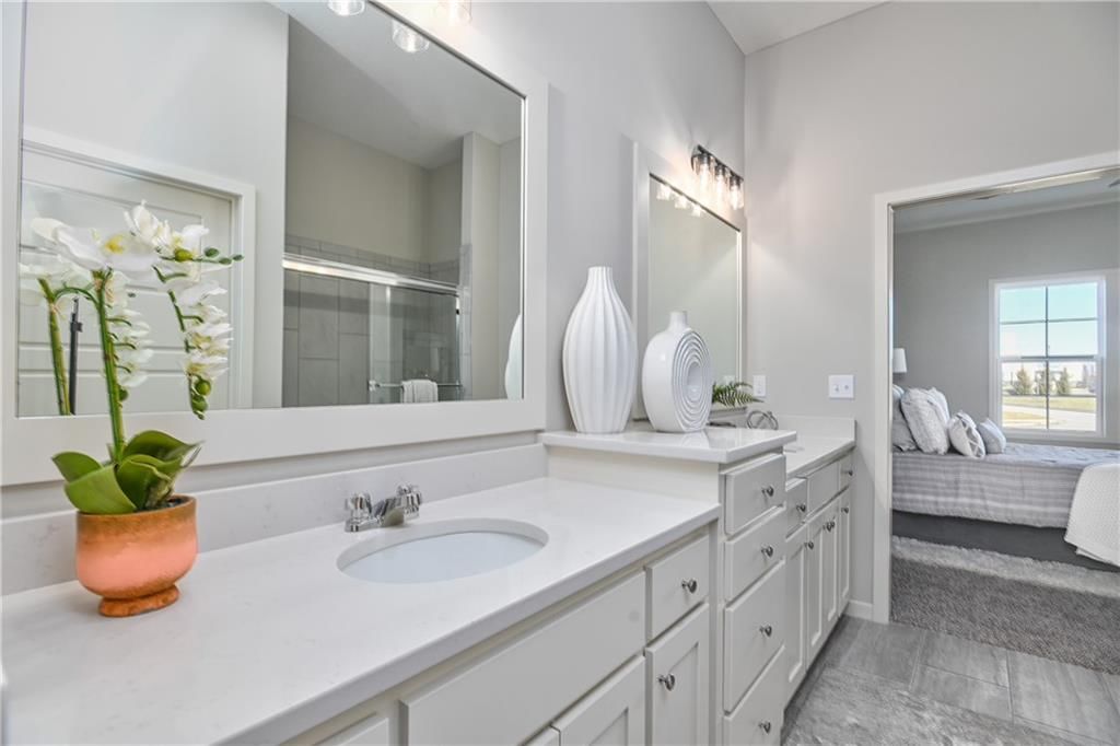 2251 W Dartmouth Street — photo 29