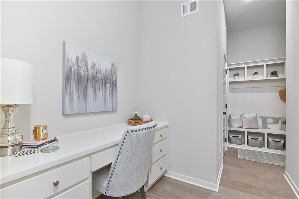 2251 W Dartmouth Street — photo 41