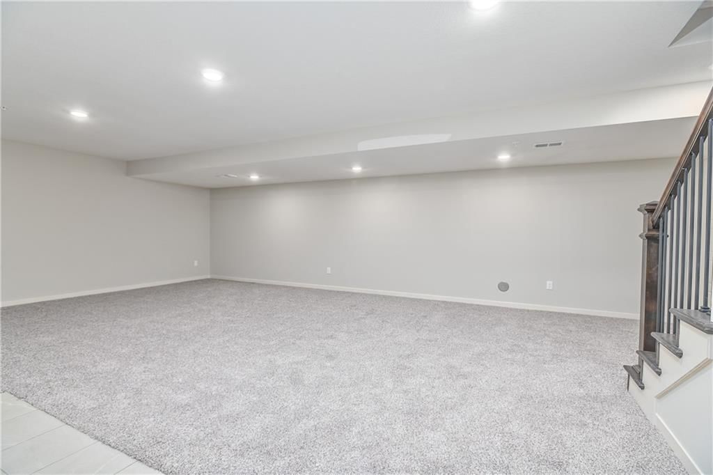 2251 W Dartmouth Street — photo 50