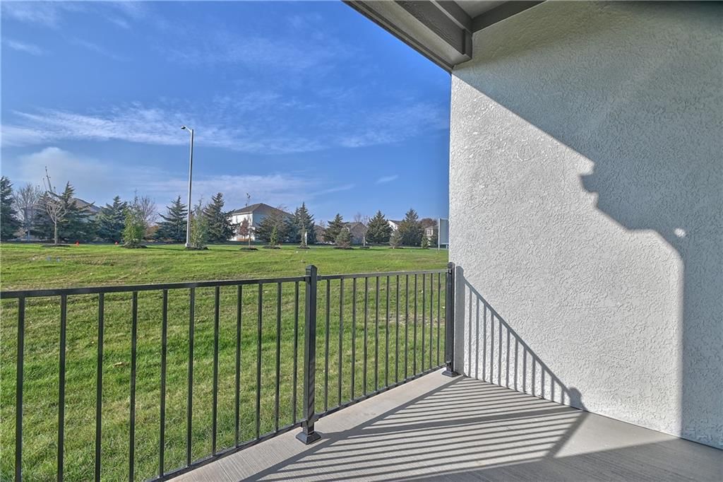 2251 W Dartmouth Street — photo 51