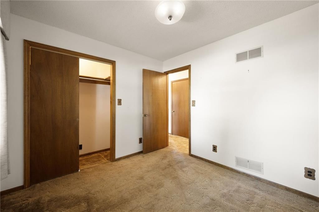 Photo 19 of 34 - 3713 NE 77th Street