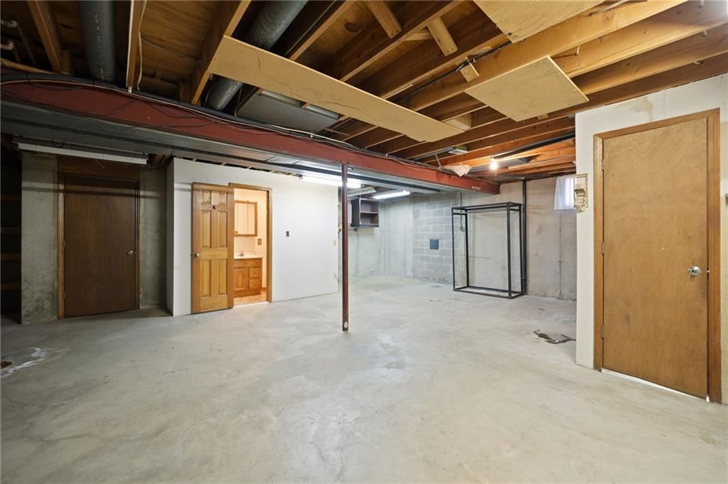 Photo 28 of 34 - 3713 NE 77th Street