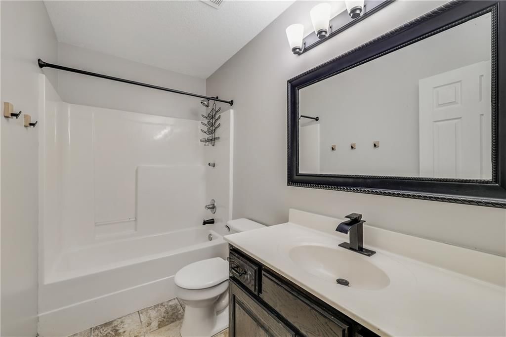 Photo 20 of 35 - 803 SW Brome Drive