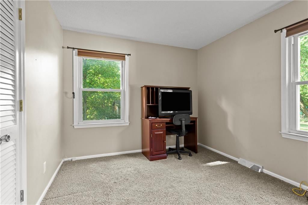 1200 S Buckner Tarsney Road — photo 9