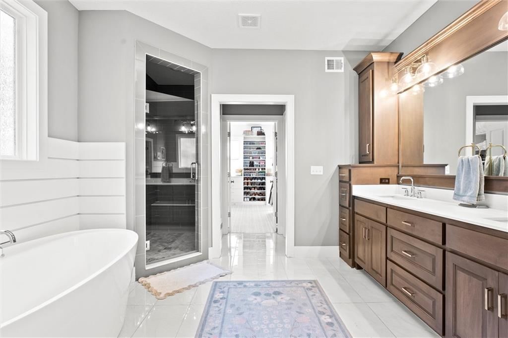 9268 Brownridge Street — photo 23
