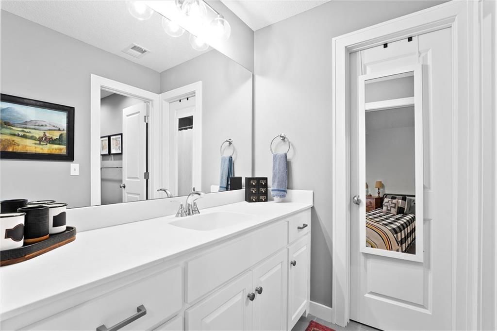 9268 Brownridge Street — photo 27