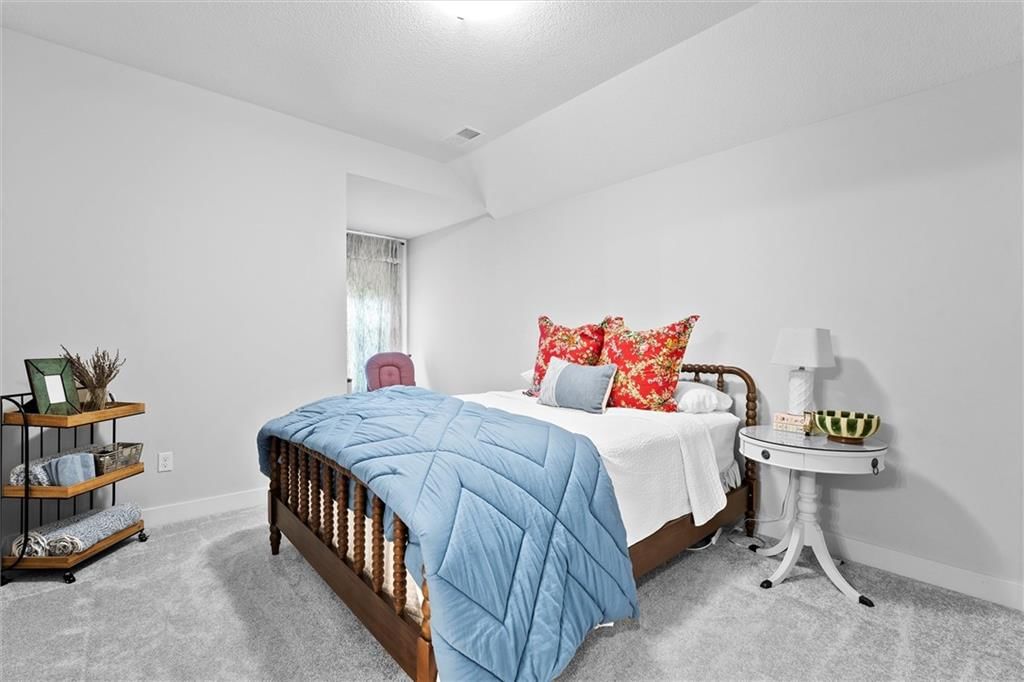 9268 Brownridge Street — photo 29