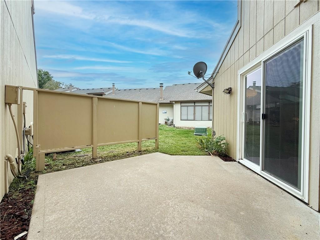 12317 Charlotte Street — photo 26