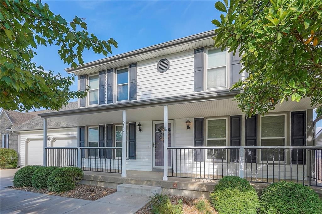 3605 SW Windsong Drive, Lee's Summit, MO