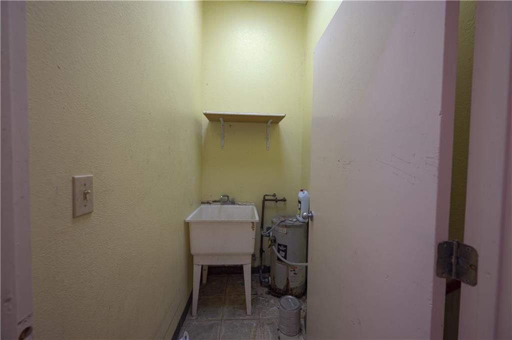 901 Lewark Street — photo 18