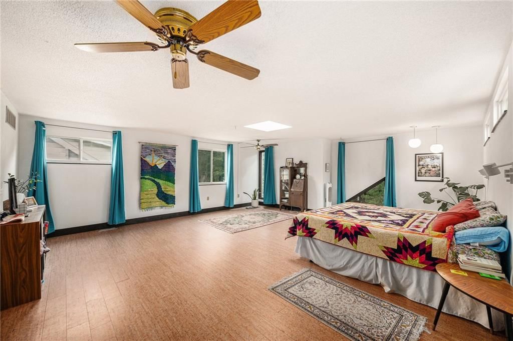 2116 Erie Street — photo 9