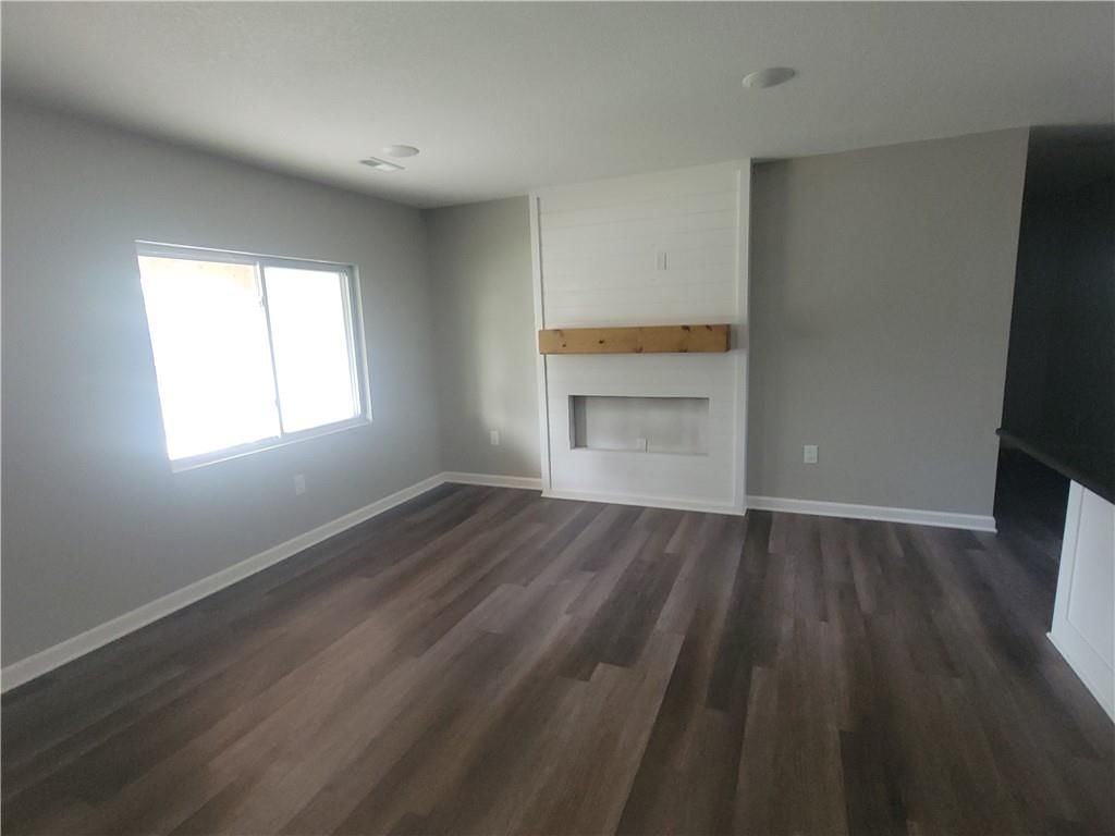 1734 Main Street Terrace — photo 3