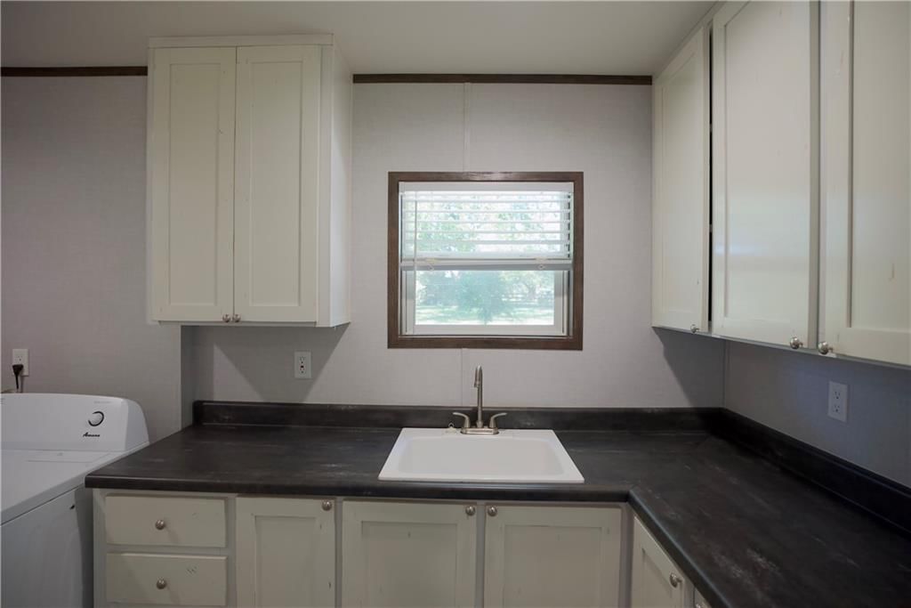 29290 Oxford Road — photo 31