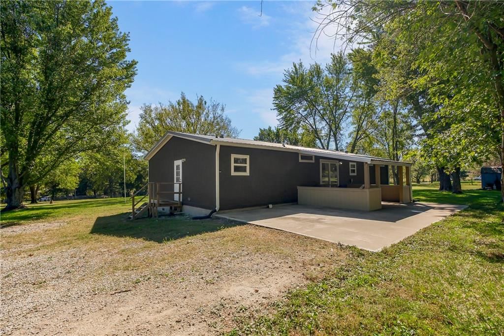 29290 Oxford Road — photo 34