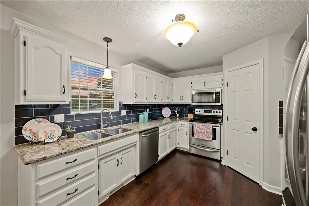 503 Blythe Street — photo 14
