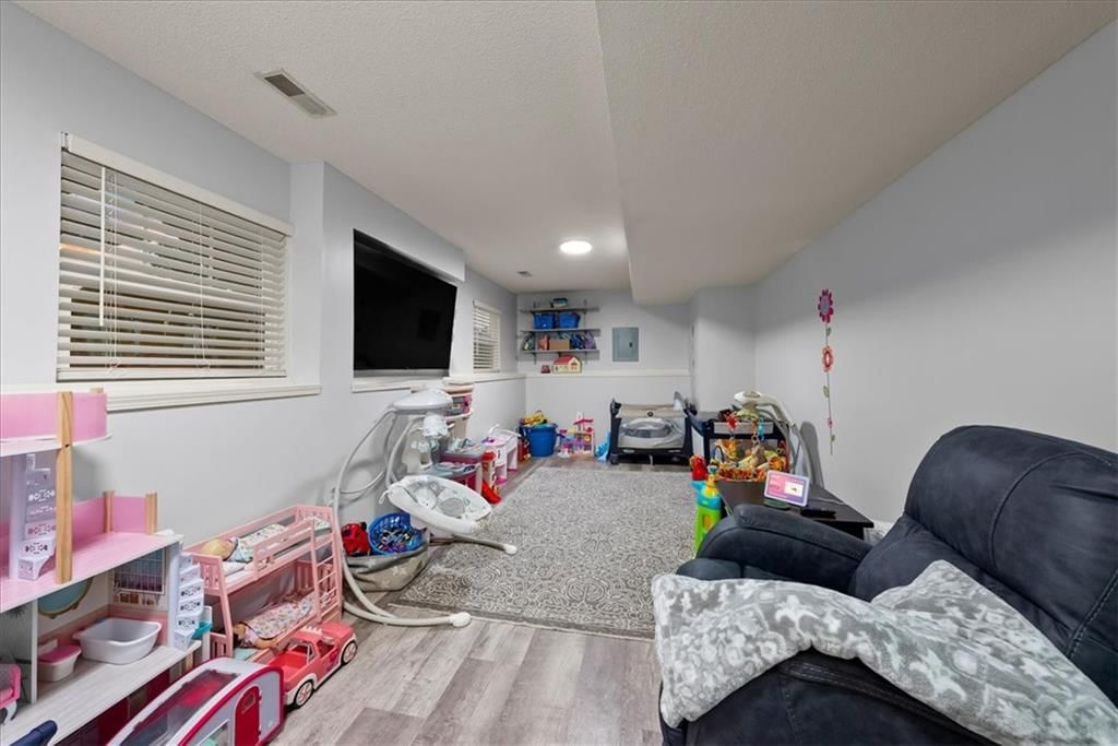 503 Blythe Street — photo 22