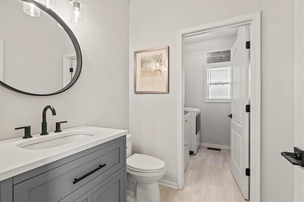 Photo 15 of 38 - 18140 W 159th Terrace