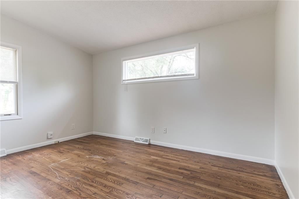 13907 W 92nd Terrace — photo 6