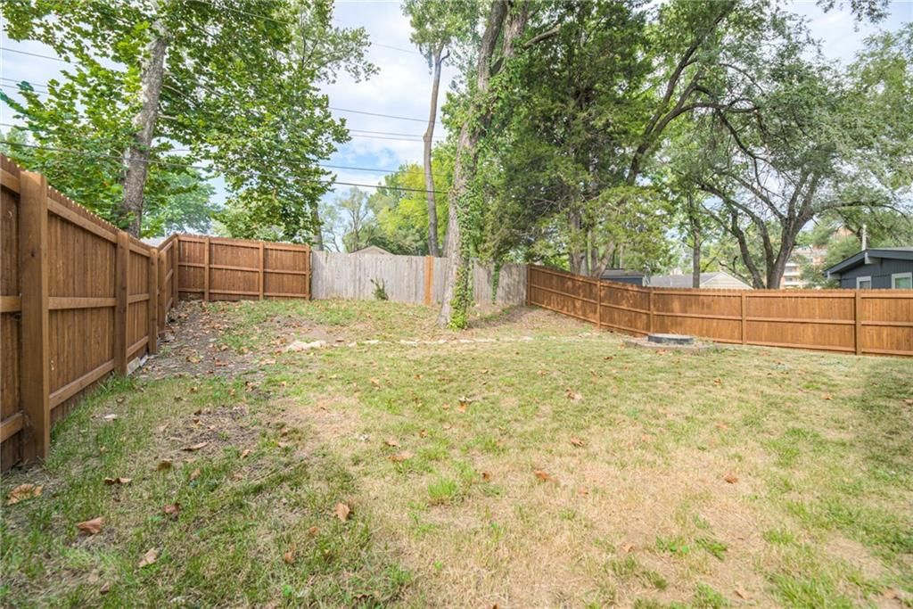 13907 W 92nd Terrace — photo 26