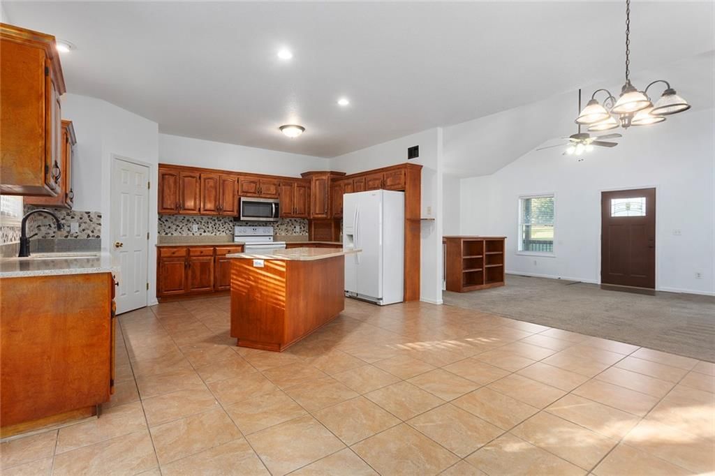 Photo 19 of 48 - 7355 SE Timberlake Court