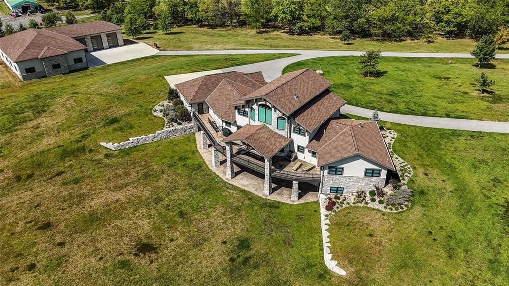 10807 NW Tiffany Springs Road — photo 15