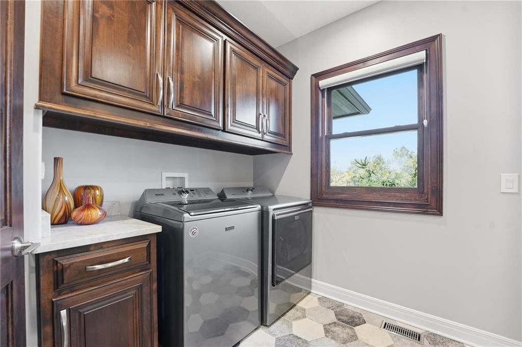 10807 NW Tiffany Springs Road — photo 36