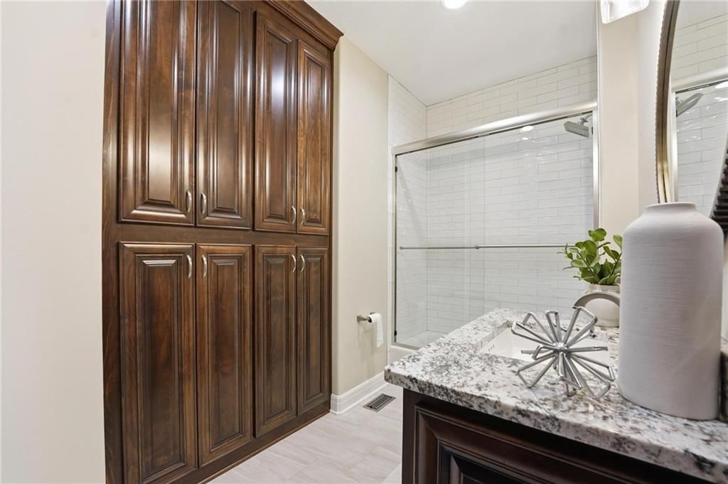 10807 NW Tiffany Springs Road — photo 40