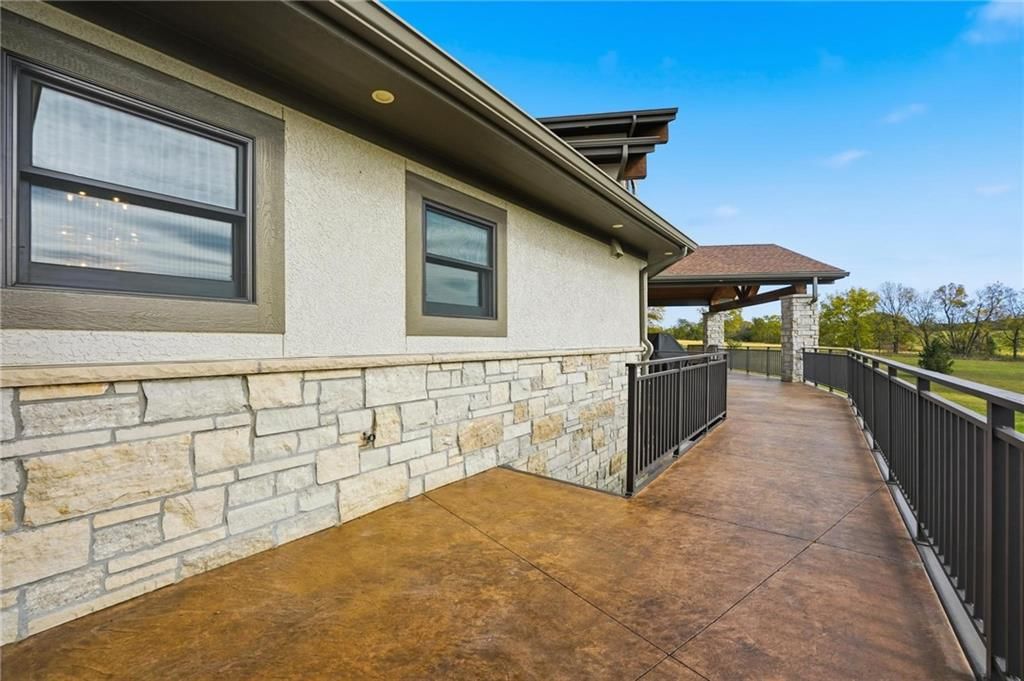 10807 NW Tiffany Springs Road — photo 87