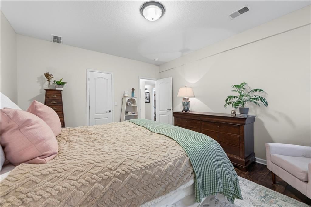5264 W 150th Terrace — photo 44