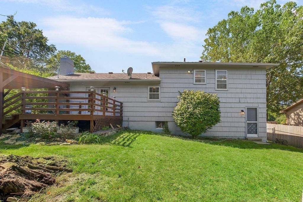11107 Grand Avenue — photo 28