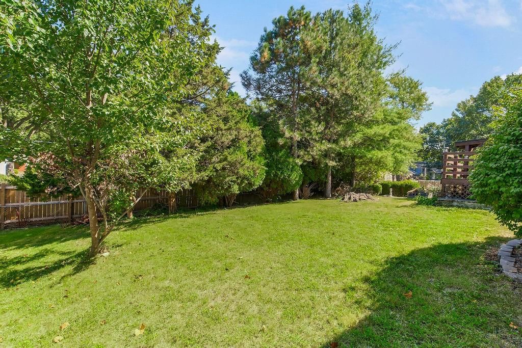 11107 Grand Avenue — photo 29