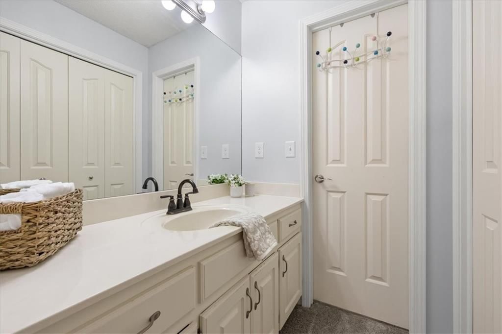 5833 Longview Street — photo 30