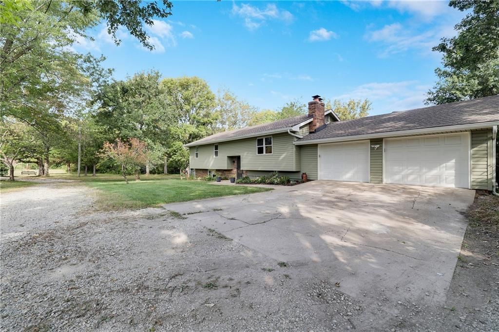 Photo 2 of 44 - 27006 E Argo Road