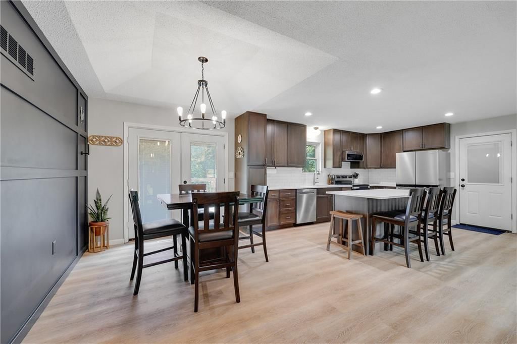 Photo 9 of 44 - 27006 E Argo Road