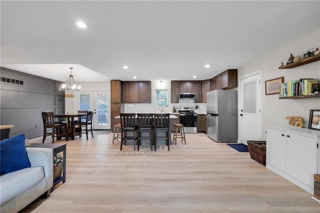 Photo 10 of 44 - 27006 E Argo Road