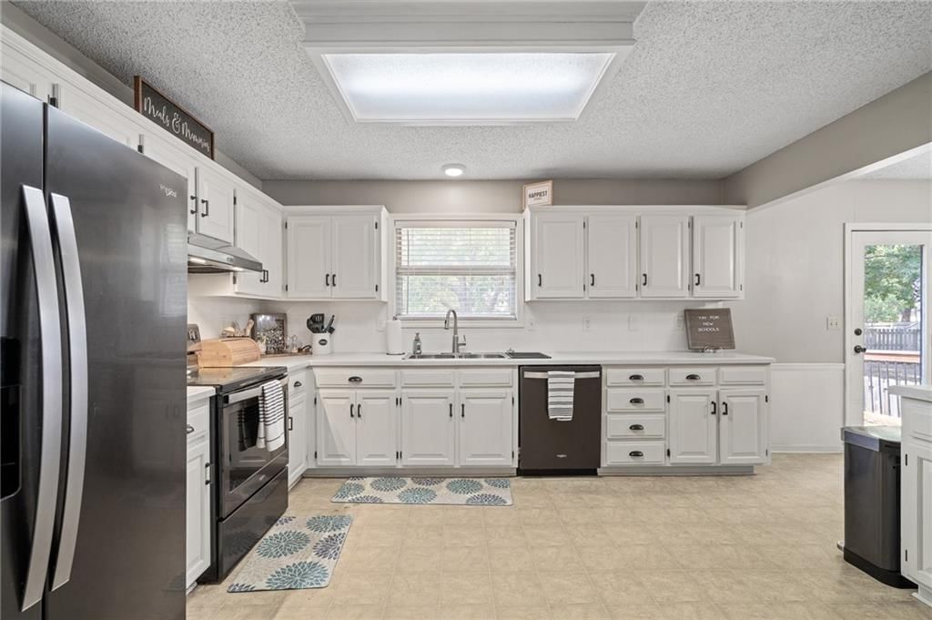 303 KIMBERLY Drive — photo 6