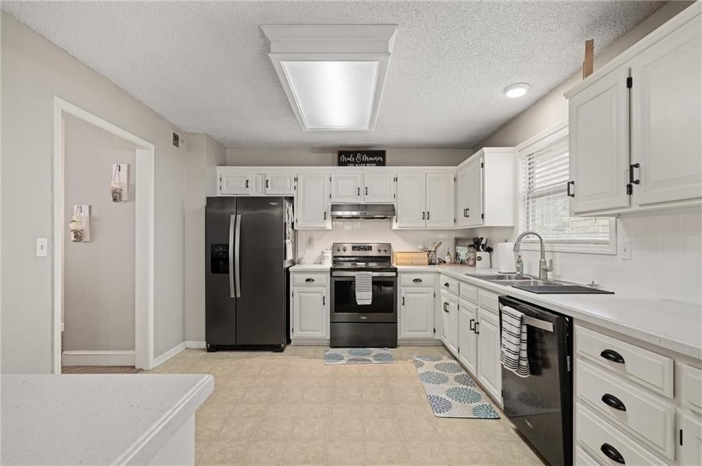 303 KIMBERLY Drive — photo 10
