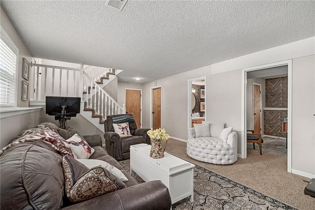 303 KIMBERLY Drive — photo 35