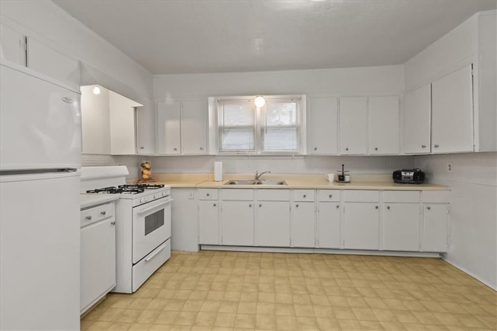 501 W South Avenue — photo 10