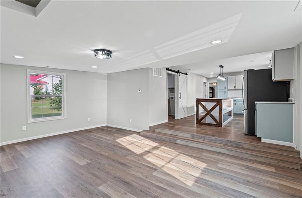 504 N Lee Street — photo 7