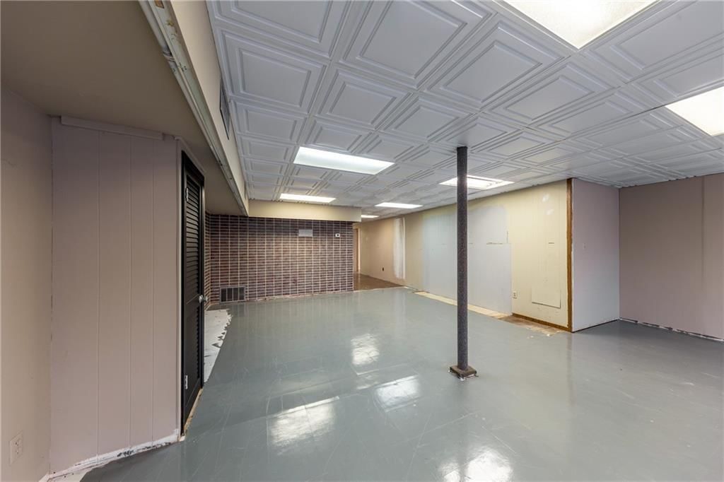 2327 N Belt Highway — photo 12