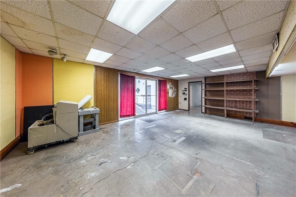 2327 N Belt Highway — photo 17