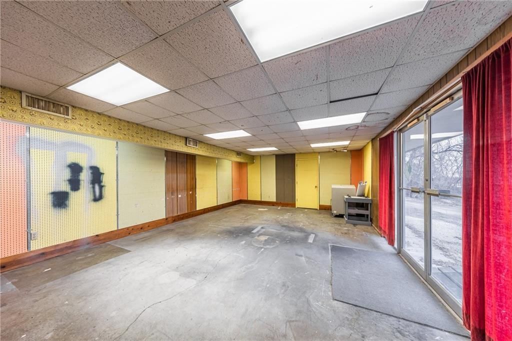 2327 N Belt Highway — photo 18