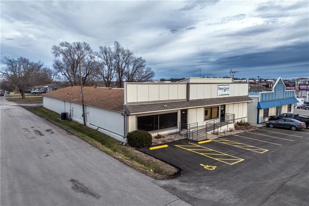 2327 N Belt Highway — photo 20