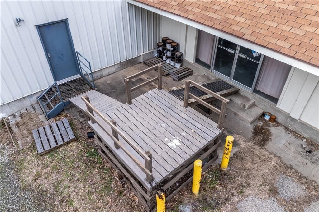 2327 N Belt Highway — photo 21
