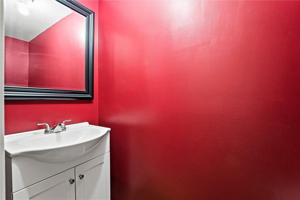 Photo 45 of 56 - 15912 W 136th Terrace